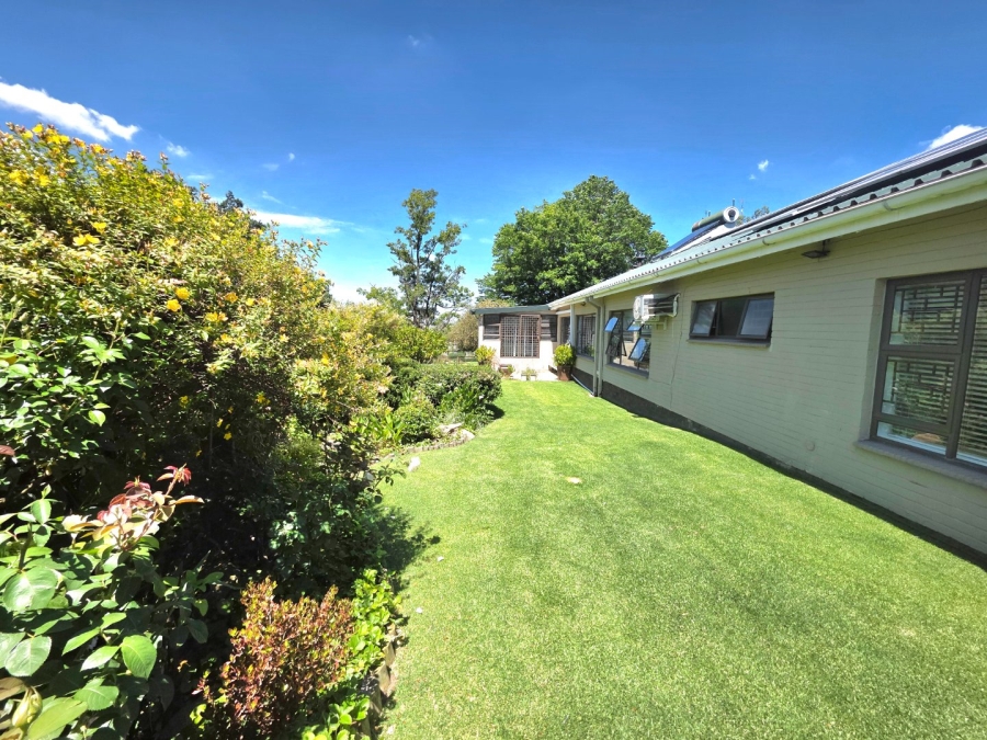 5 Bedroom Property for Sale in Morelig Free State